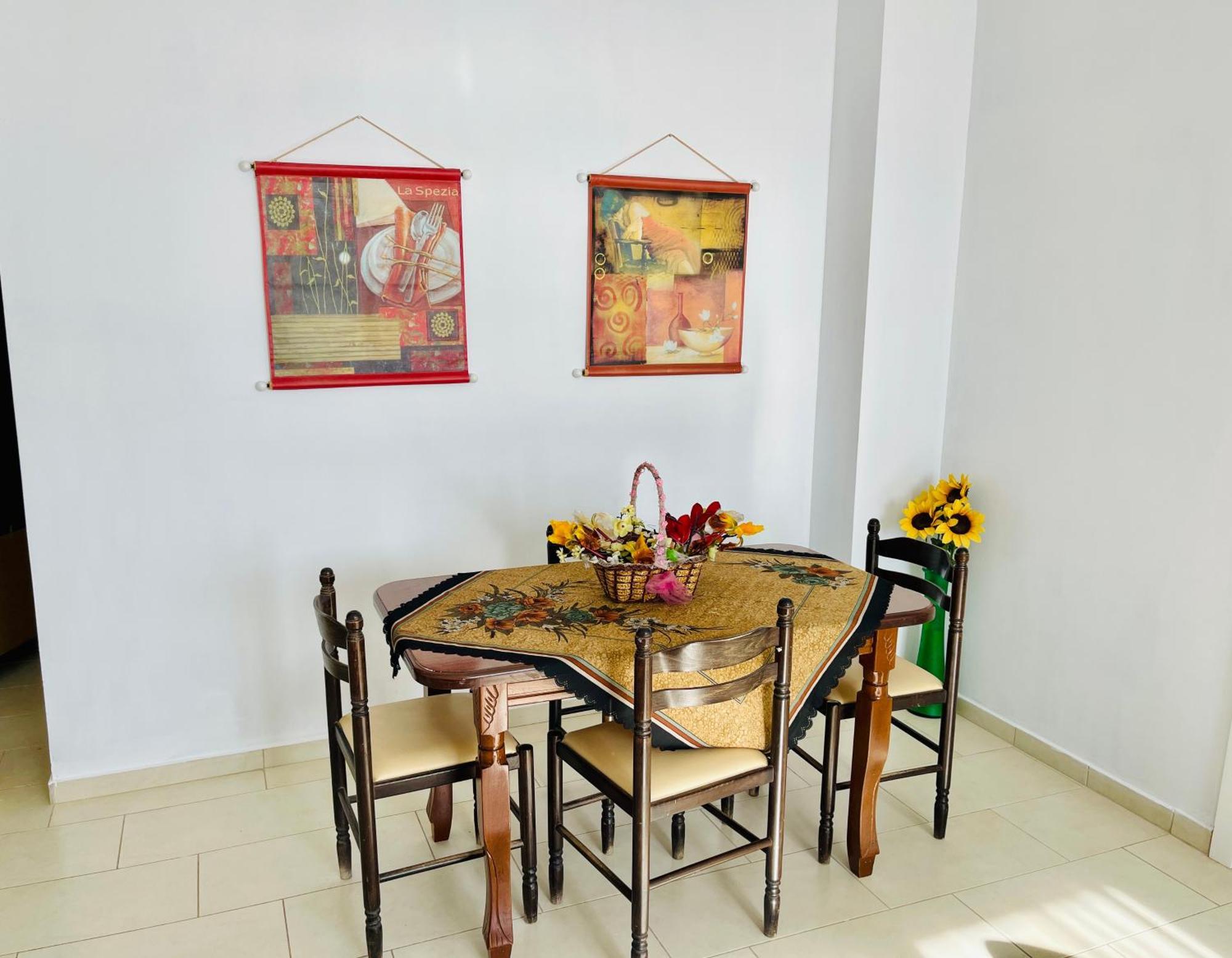 Seaview Apartments Rental Вльора Екстер'єр фото